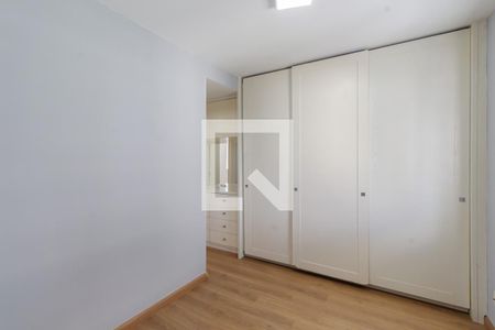 Suíte de apartamento à venda com 2 quartos, 70m² em Vila Olímpia, São Paulo