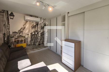 Sala de Estar de apartamento para alugar com 1 quarto, 70m² em Centro, Campinas
