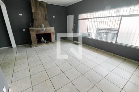 Sala  de casa para alugar com 4 quartos, 250m² em Vila Ernesto, São Paulo