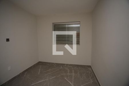 Quarto de casa para alugar com 2 quartos, 100m² em Aparecida 7ª Seção, Belo Horizonte
