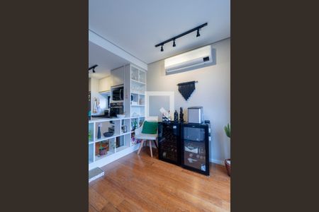 Sala de apartamento à venda com 2 quartos, 90m² em Moema, São Paulo