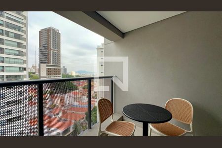 Varanda de kitnet/studio para alugar com 1 quarto, 25m² em Pompeia, São Paulo