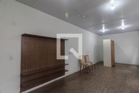 Sala/Quarto de casa à venda com 7 quartos, 300m² em Jardim Sapopemba, São Paulo