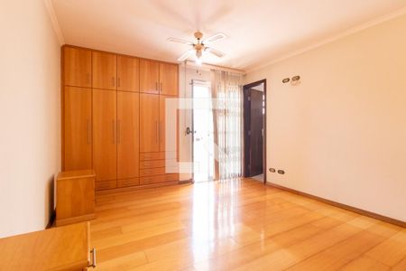 Quarto 1 suite de casa para alugar com 3 quartos, 140m² em Cajuru, Curitiba