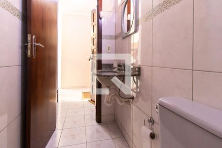 Lavabo de casa para alugar com 3 quartos, 140m² em Cajuru, Curitiba