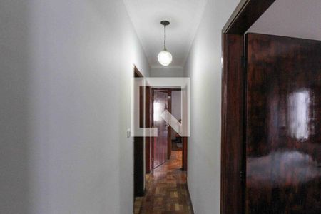 Corredor de casa para alugar com 3 quartos, 220m² em Vila Alpina, São Paulo