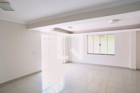 Sala de casa para alugar com 4 quartos, 140m² em Concórdia, Belo Horizonte