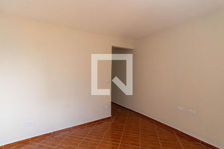 Sala 2 de casa para alugar com 2 quartos, 200m² em Vila Carmosina, São Paulo