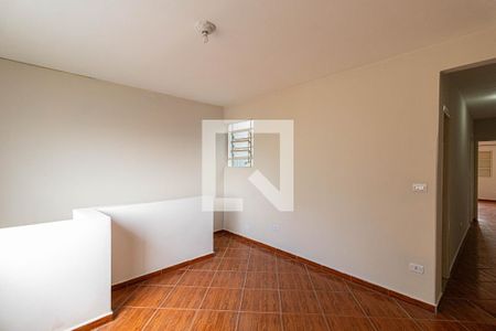 Sala 2 de casa para alugar com 2 quartos, 200m² em Vila Carmosina, São Paulo