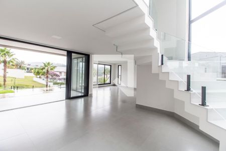 Sala  de casa de condomínio à venda com 4 quartos, 350m² em Cidade Tamboré, Santana de Parnaíba