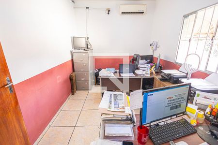 quarto 2 de casa à venda com 2 quartos, 90m² em Santa Cruz, Belo Horizonte