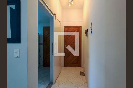 Entrada de apartamento à venda com 2 quartos, 80m² em Grajaú, Rio de Janeiro