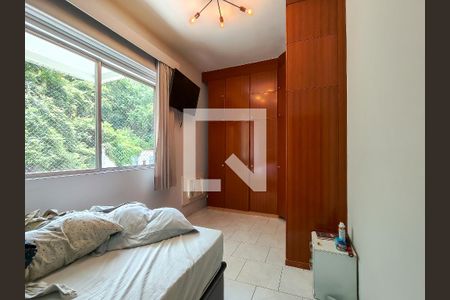 Quarto 1 de apartamento à venda com 2 quartos, 80m² em Grajaú, Rio de Janeiro