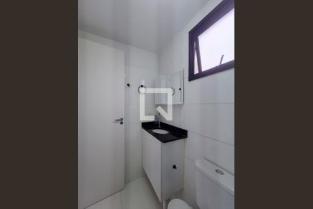 Banheiro de kitnet/studio para alugar com 1 quarto, 33m² em Vila Dom Pedro Ii, São Paulo