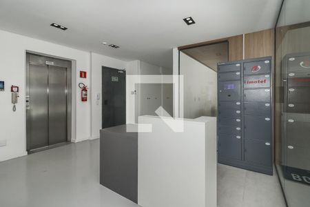 Hall de entrada de apartamento para alugar com 1 quarto, 34m² em Independência, Porto Alegre