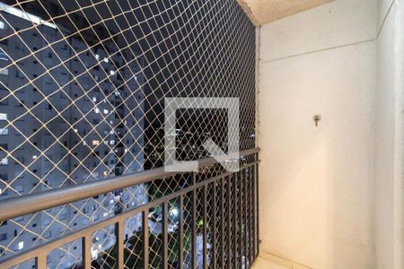Sacada de apartamento à venda com 3 quartos, 57m² em Jardim Cocaia, Guarulhos