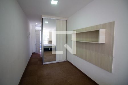 Sala / Quarto - Studio de kitnet/studio para alugar com 1 quarto, 32m² em Jardim Caravelas, São Paulo