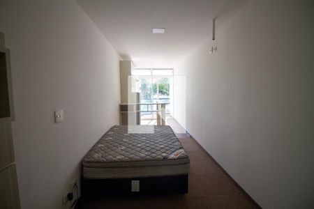Sala / Quarto - Studio de kitnet/studio para alugar com 1 quarto, 32m² em Jardim Caravelas, São Paulo