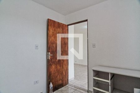 Quarto de casa para alugar com 2 quartos, 90m² em Vila Joao Batista, São Paulo
