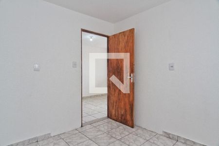 Quarto 2 de casa para alugar com 2 quartos, 90m² em Vila Joao Batista, São Paulo