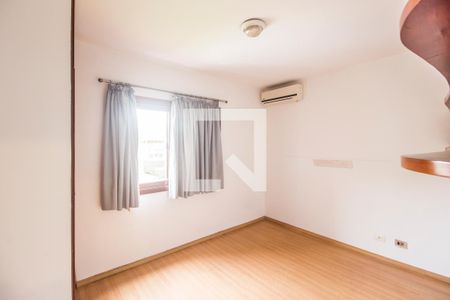 Quarto 4 de casa de condomínio para alugar com 4 quartos, 360m² em Residencial Quatro (alphaville), Santana de Parnaíba