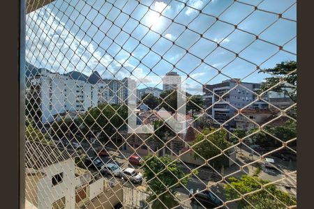 Vista da Sala de apartamento para alugar com 2 quartos, 75m² em Grajaú, Rio de Janeiro
