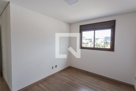 Suíte de apartamento para alugar com 3 quartos, 130m² em Santa Ines, Belo Horizonte