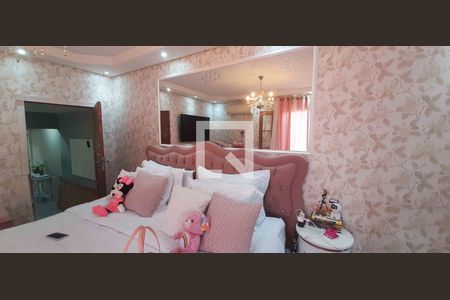 Casa à venda com 4 quartos, 206m² em Cidade das Flores, Osasco