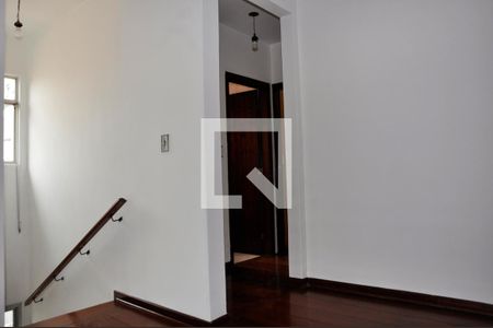 Detalhe - Hall dos Quartos de casa para alugar com 4 quartos, 224m² em Vila Barreto, São Paulo