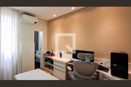 Quarto de casa à venda com 5 quartos, 310m² em Cidade Nova, Belo Horizonte