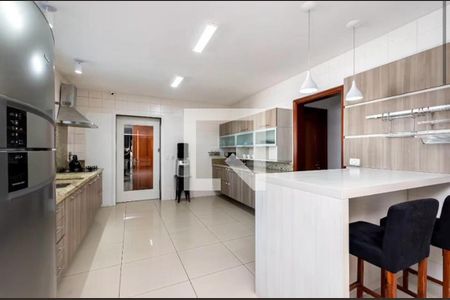 Cozinha  de casa à venda com 3 quartos, 420m² em Scharlau, São Leopoldo