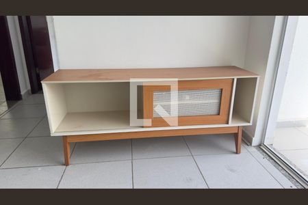 Sala e Varanda de apartamento para alugar com 2 quartos, 60m² em Caxito, Maricá