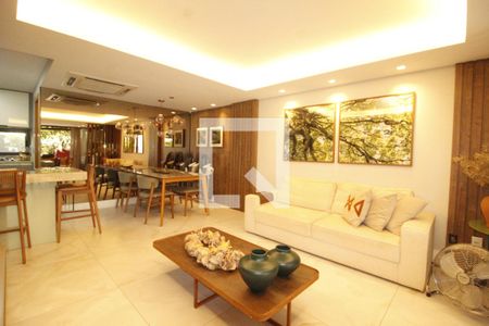 Sala  de casa de condomínio para alugar com 3 quartos, 133m² em Patamares, Salvador