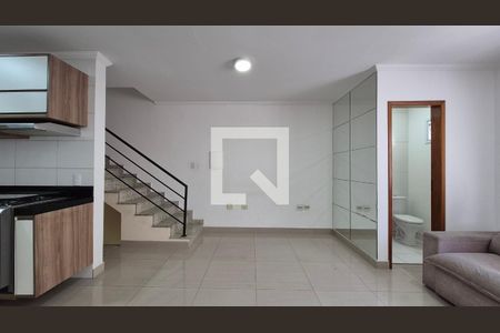 Sala de casa para alugar com 3 quartos, 85m² em Vila Curuçá, Santo André