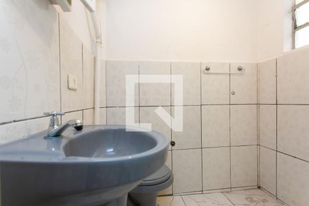 Banheiro  de casa para alugar com 1 quarto, 55m² em Itaquera, São Paulo