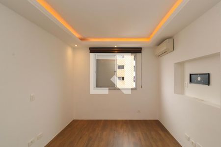 Suíte  de apartamento para alugar com 3 quartos, 120m² em Vila Madalena, São Paulo