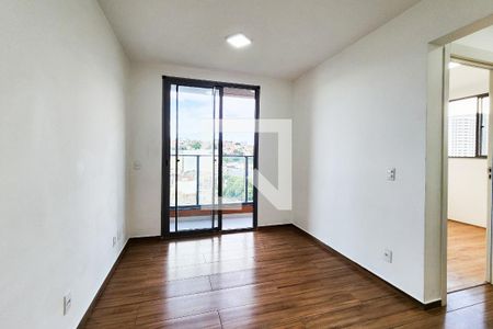 Sala  de apartamento para alugar com 2 quartos, 45m² em Santo Cristo, Rio de Janeiro