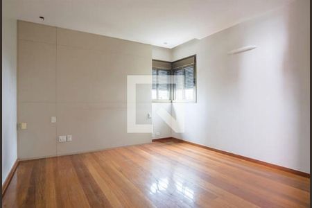 Apartamento à venda com 4 quartos, 227m² em Belvedere, Belo Horizonte