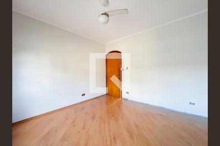 Suíte de casa à venda com 4 quartos, 390m² em Km 18, Osasco