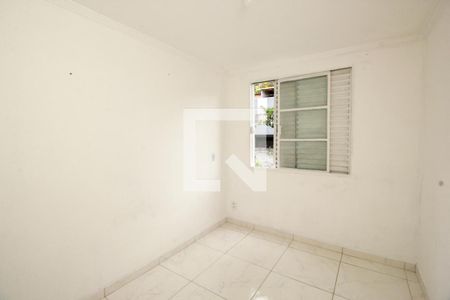 Quarto 2 de apartamento para alugar com 2 quartos, 54m² em Jardim Santo André Cdhu, Santo André