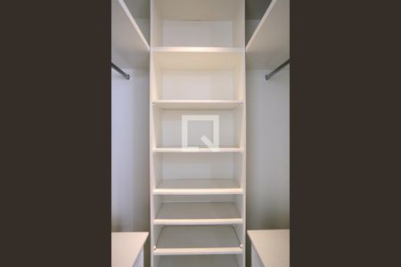 Closet da suíte de apartamento à venda com 2 quartos, 54m² em Pompéia, Belo Horizonte