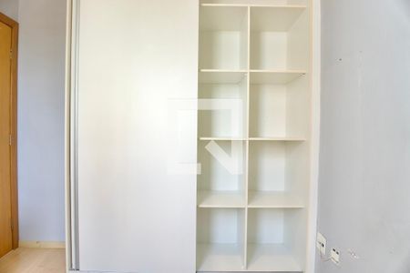 Quarto 1 - Armários de apartamento para alugar com 3 quartos, 183m² em Sagrada Família, Belo Horizonte