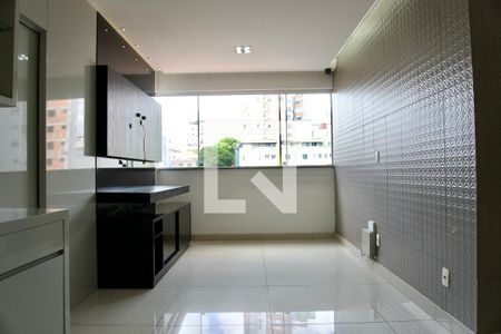 Sala 1 de apartamento para alugar com 3 quartos, 183m² em Sagrada Família, Belo Horizonte