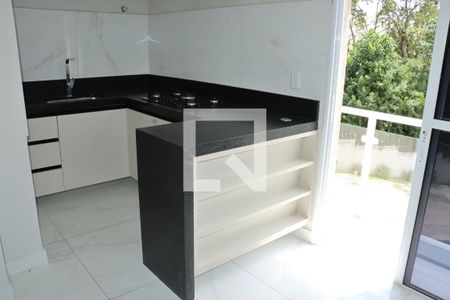 Casa de Condomínio para alugar com 3 quartos, 100m² em Jardim Ipes, Cotia