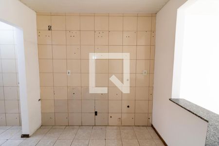 Cozinha de casa para alugar com 3 quartos, 135m² em Hípica, Porto Alegre