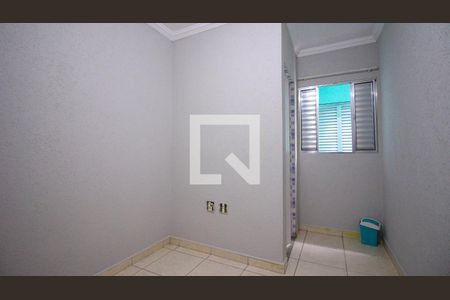 Suíte 1 de casa para alugar com 2 quartos, 55m² em Jardim Cinco de Julho, São Paulo