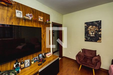 Casa à venda com 4 quartos, 365m² em São João Batista, Belo Horizonte