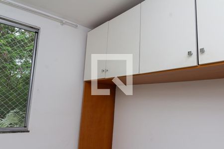 Quarto 1 de apartamento para alugar com 2 quartos, 45m² em Campo Grande, Rio de Janeiro