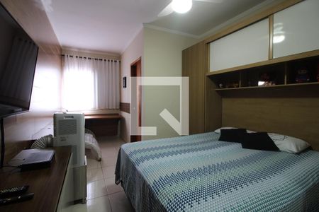 Quarto 1 de casa à venda com 2 quartos, 110m² em Jardim Artur Alvim, São Paulo
