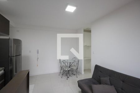 Sala / Cozinha  de apartamento para alugar com 1 quarto, 31m² em Tucuruvi, São Paulo